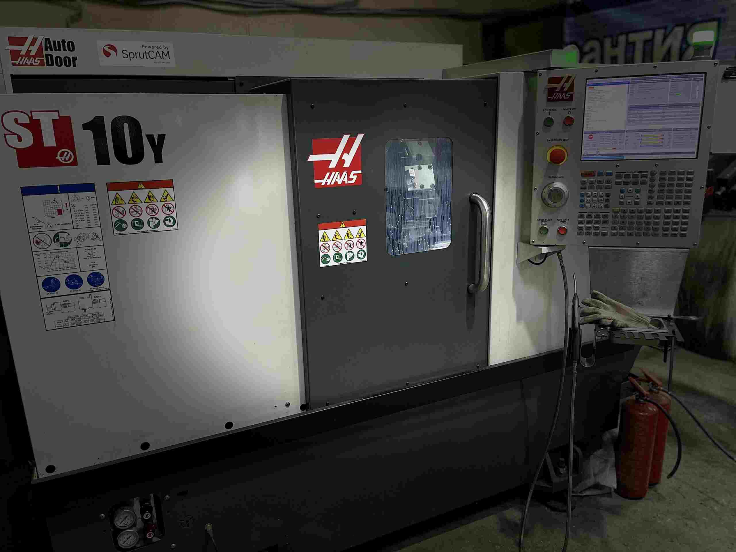 Токарно-фрезерный-центр-HAAS-ST10Y.-Токарно-фрезерное-изготовление-червячных-и-специальных-быстрорежущих-фрез